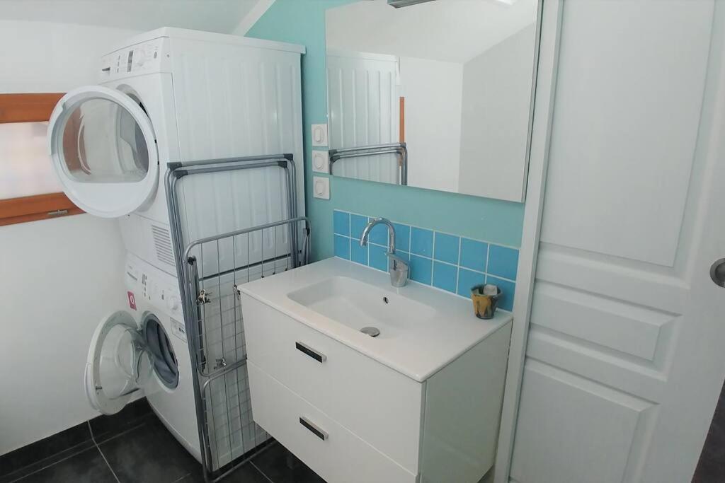 Comme A La Maison Cenon Eksteriør billede